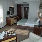 Szálloda Mom 3*