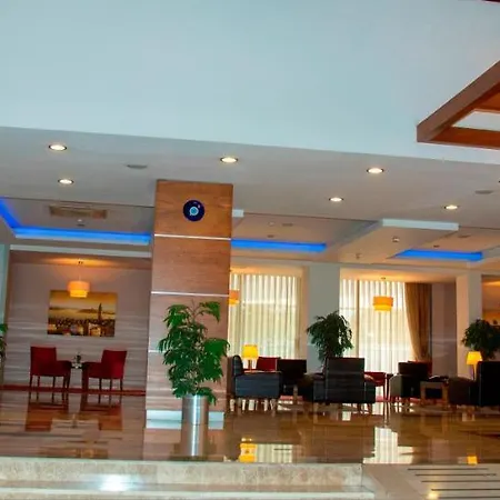 موم 4*