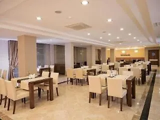 Otel Mom İzmir