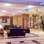 Hotel Mom Esmirna