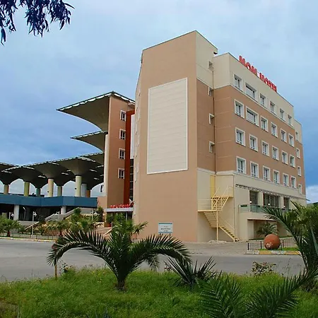 Mom Otel 4*