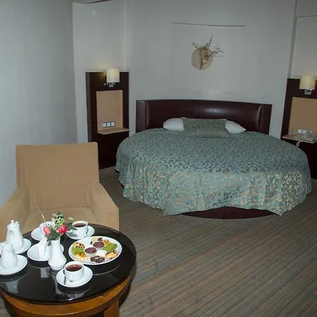 Hotel Mom Izmir